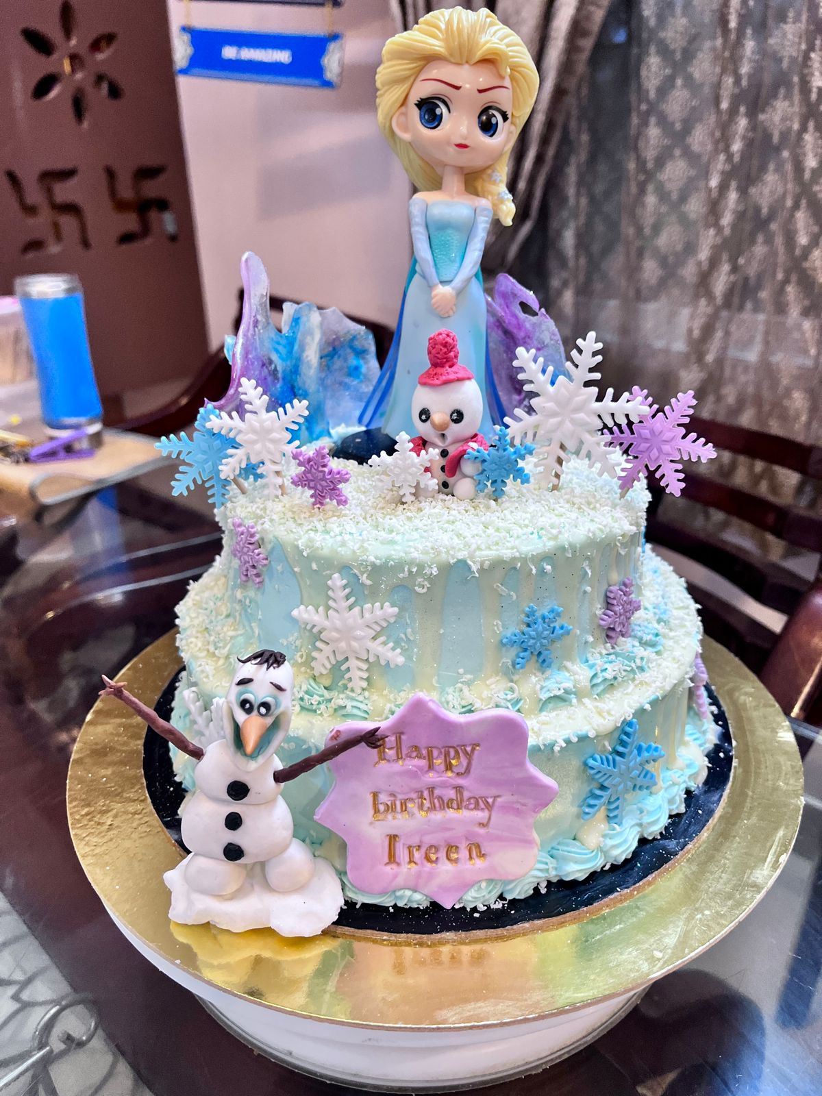 Custom Cake 22