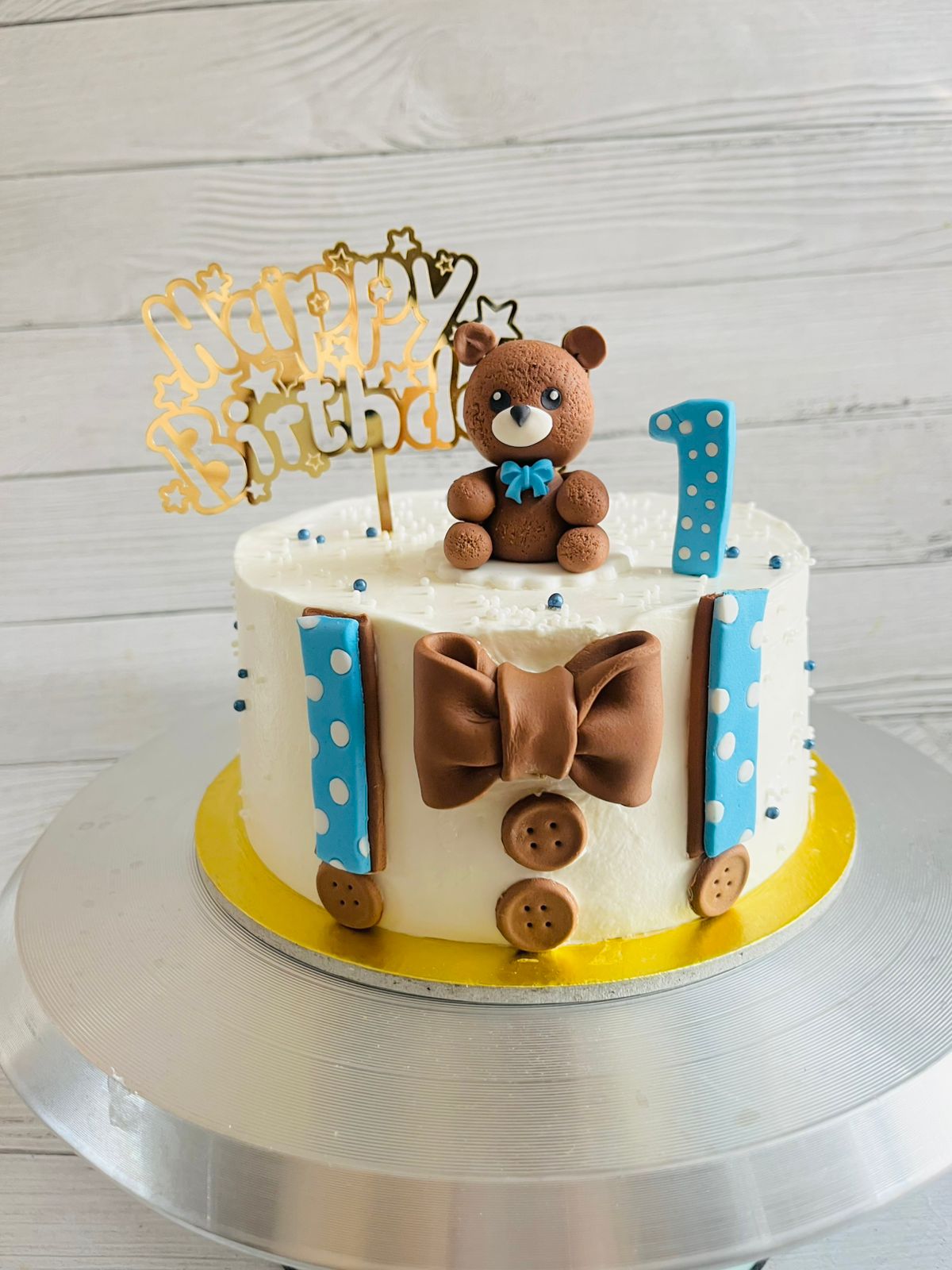 Custom Cake 25