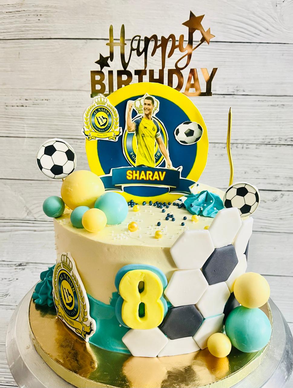 Custom Cake 34